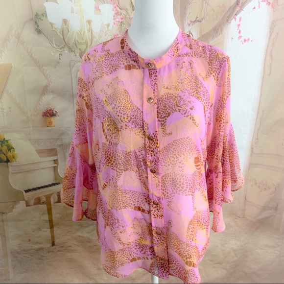 CAbi Pink Print flutter Sleeve Button Down - Picture 4 of 9